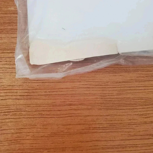 Linbro Pure Linen Tea Napkins 4 CT Hand Embroidered Scalloped Edge - Picture 9 of 11